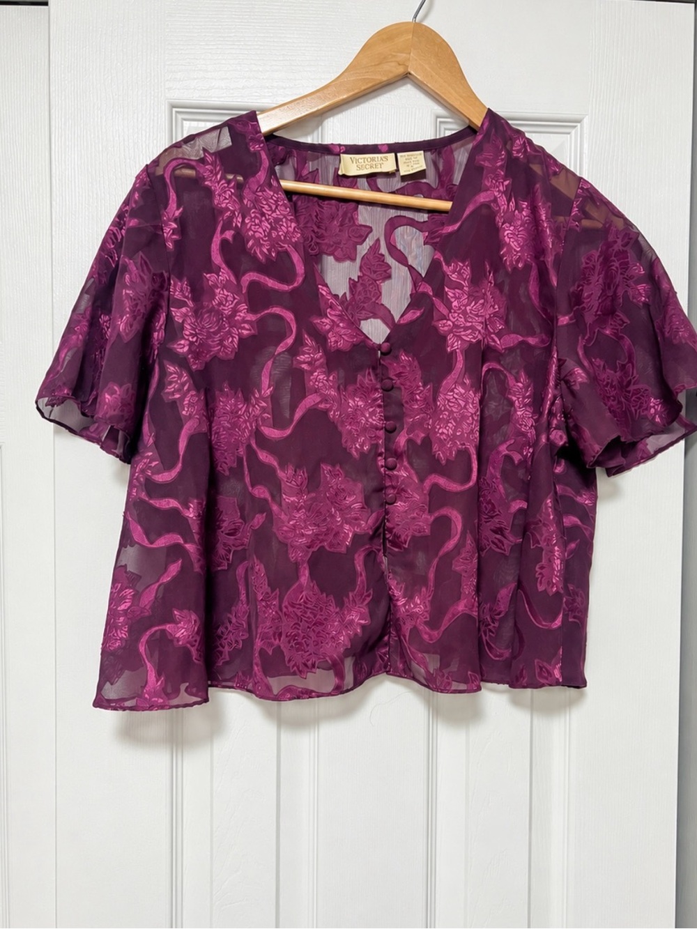 Vintage Victoria’s Secret Gold Label Purple Floral Button-Up Blouse Size Large